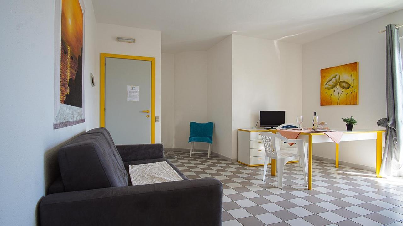 Grecale Comfort House Санта-Тереза-Галлура Екстер'єр фото